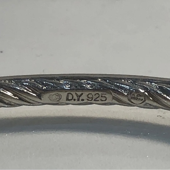 DAVID YURMAN Pave Outside Sterling Silver Bangle Bracelet. - Picture 5 of 10